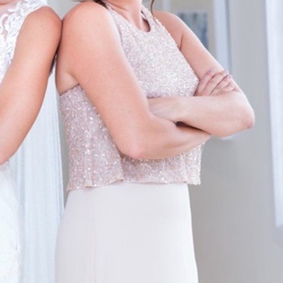 Aidan Mattox Gown - Picture 7 of 8